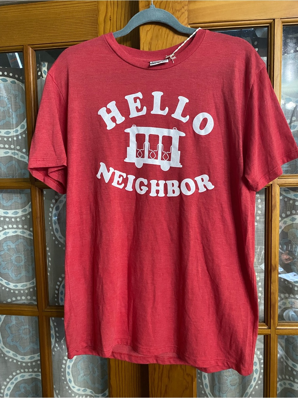 Rare NWT Mister Rogers "HELLO NEIGHBOR" red Graphic T - size large